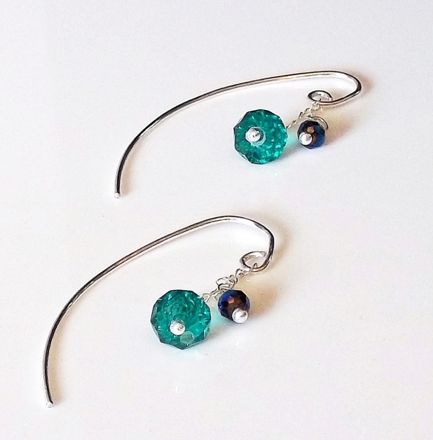 EMERALD CRYSTAL & STERLING EARRING