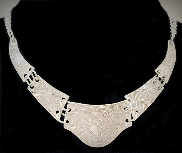 Sterling silver collar necklace