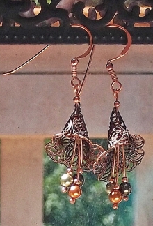 Swarovski pearls and filigree earrings